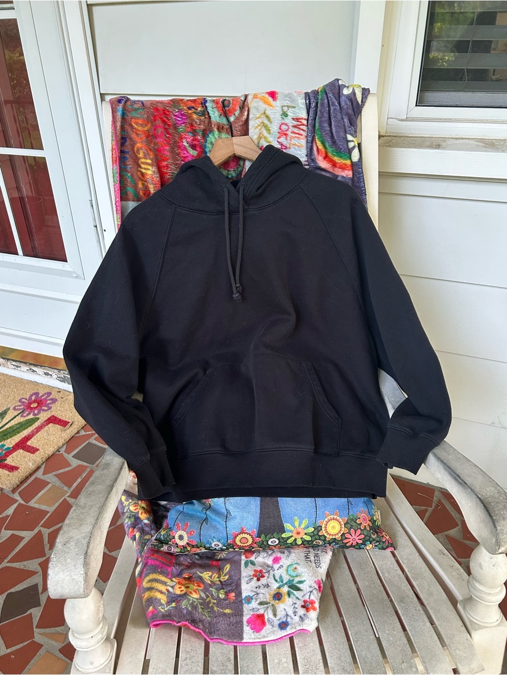 OLD NAVY black hoodie sweatshirt size XL front kangaroo pocket